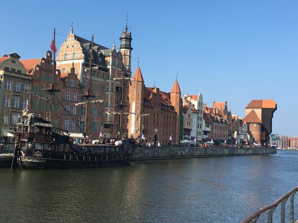 Apartamenty Dlugi Targ Gdansk Luaran gambar